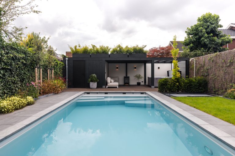 Afbeelding Poolhouse met zwembad