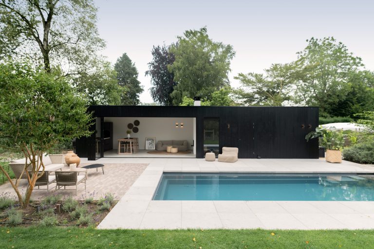 Afbeelding Poolhouse met zwembad